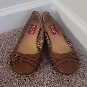 Woman's shoes 10 wide